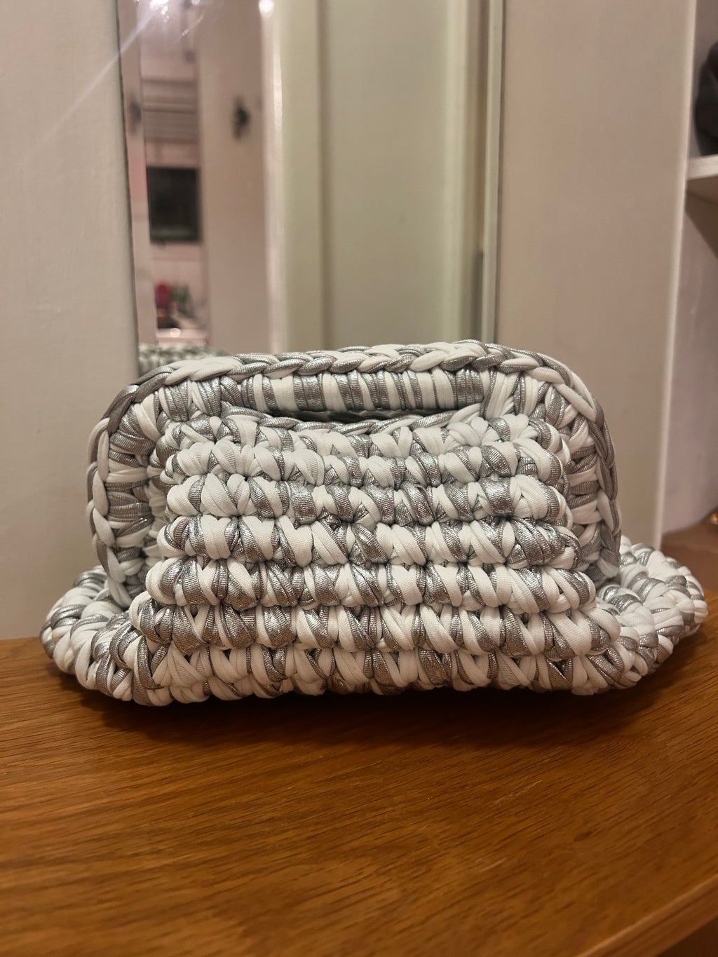 Rosie clutch