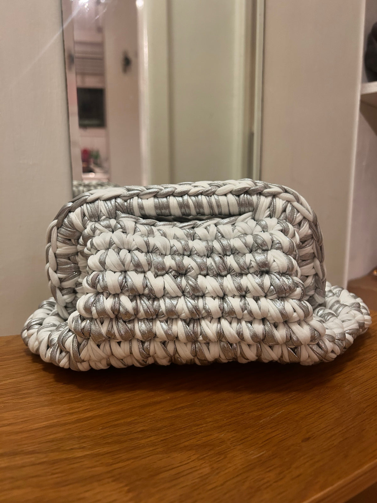 Rosie clutch